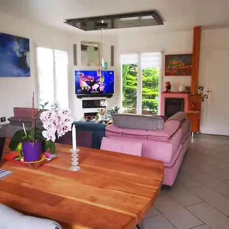 Вилла A With Pool And Spa, Cool Garden!
