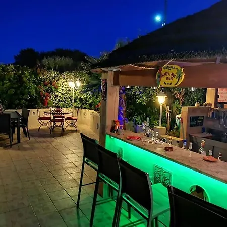 فيلة A With Pool And Spa, Cool Garden!